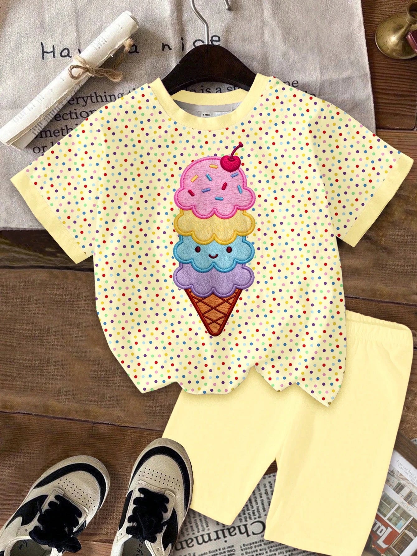 2pcs Little Girls Ice Cream Appliqué Polka Dot Tee & Shorts Set - B...