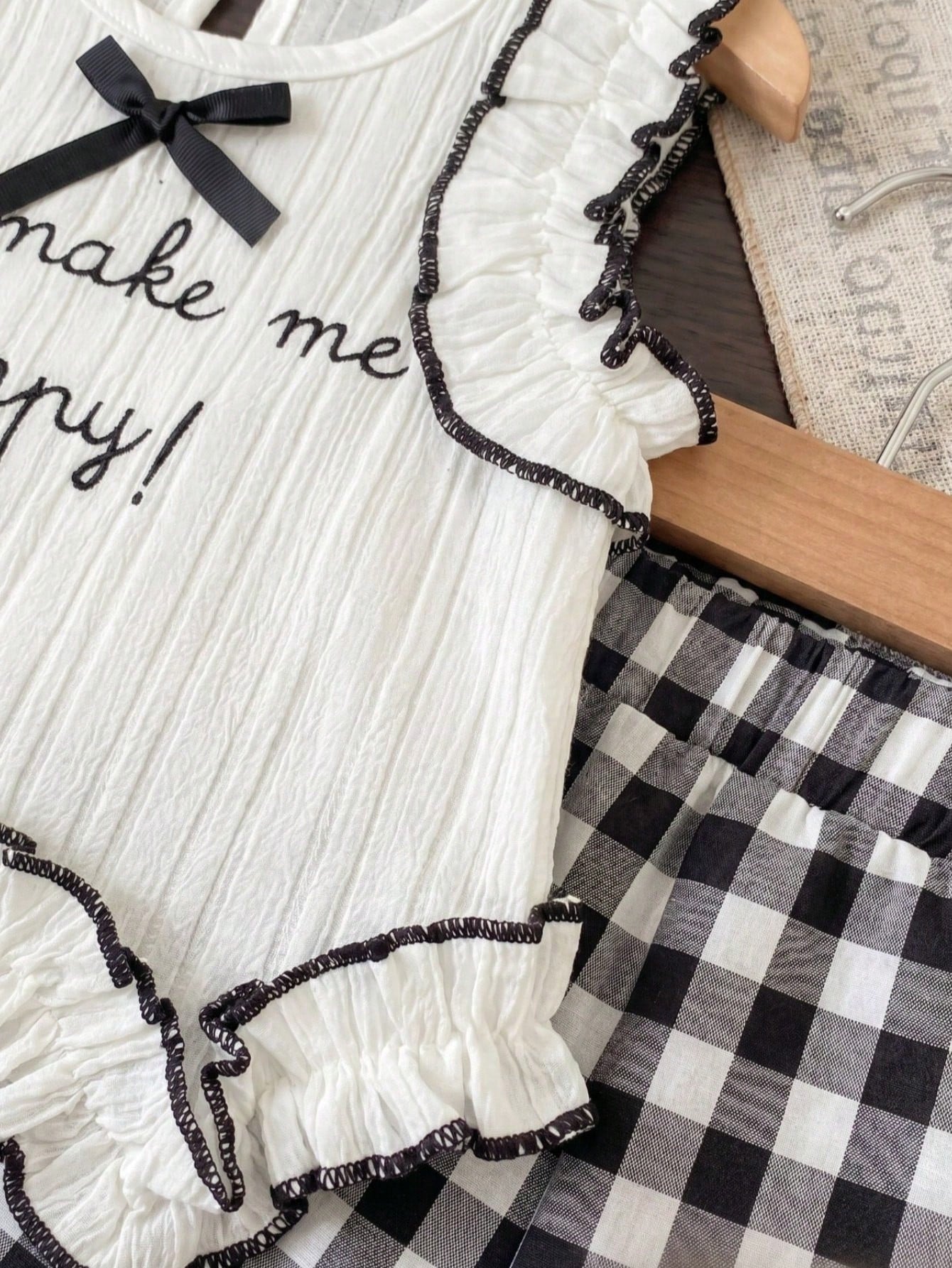 2pcs Girls Ruffle Bow Vest Top & Gingham Shorts Set - Ivory | 21 Ce...