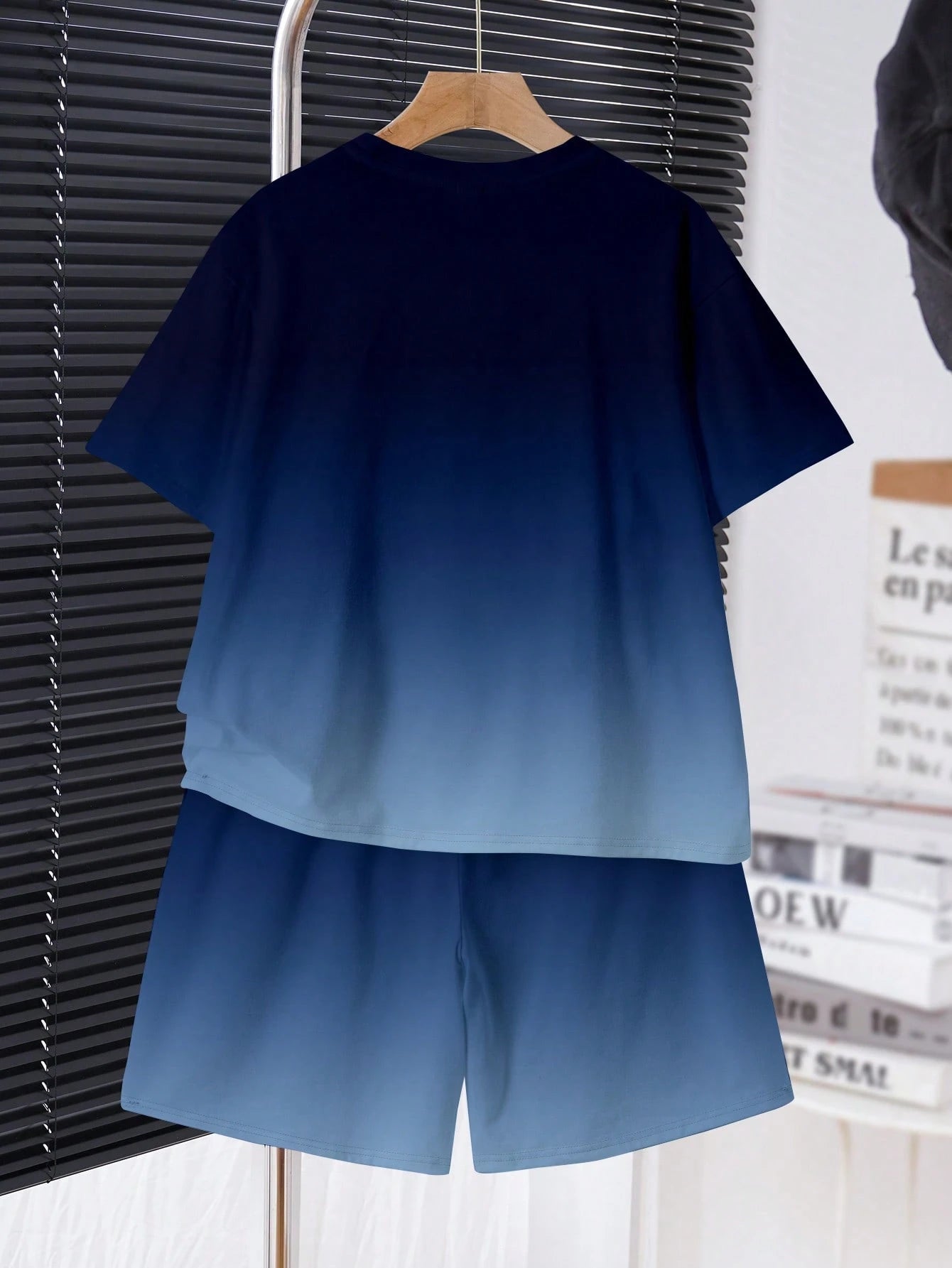 2pcs Big Boys Paris Graphic Gradient T-Shirt & Shorts Set - Midnigh...