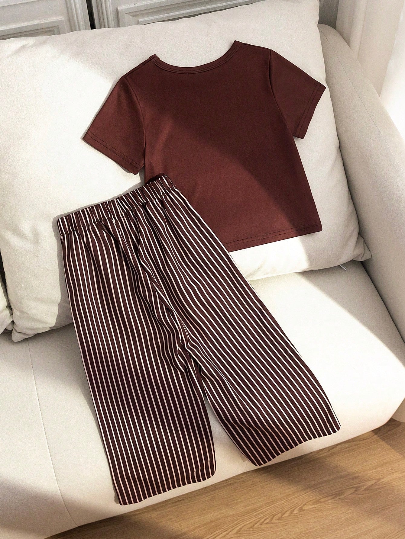 2pcs Girls Teddy Bear Graphic Tee & Striped Wide-Leg Pants Set - Ox...