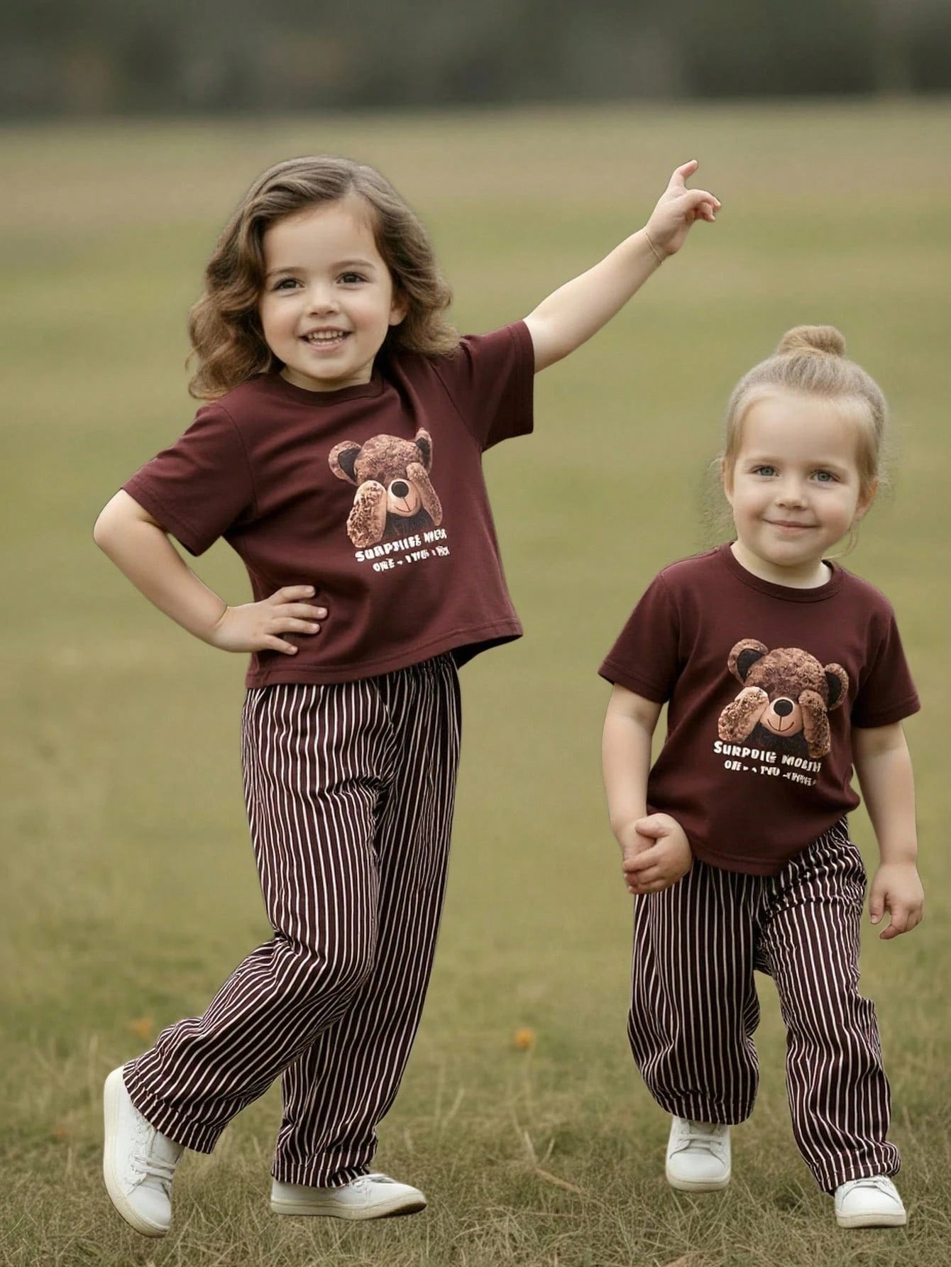 2pcs Girls Teddy Bear Graphic Tee & Striped Wide-Leg Pants Set - Ox...