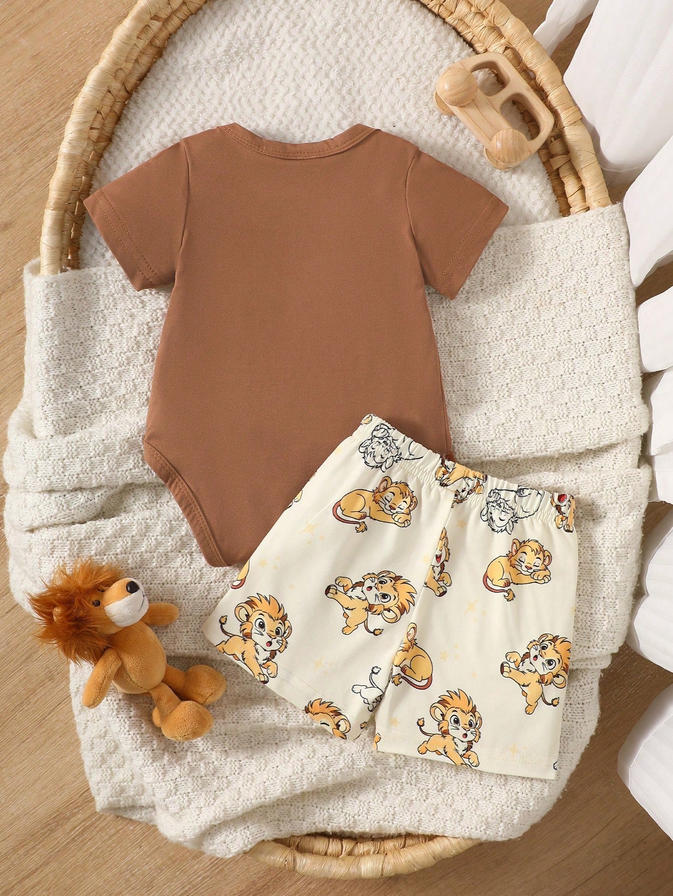 2pcs Baby Boys Lion Face Print Bodysuit & Shorts Set - Wenge | 21 C...