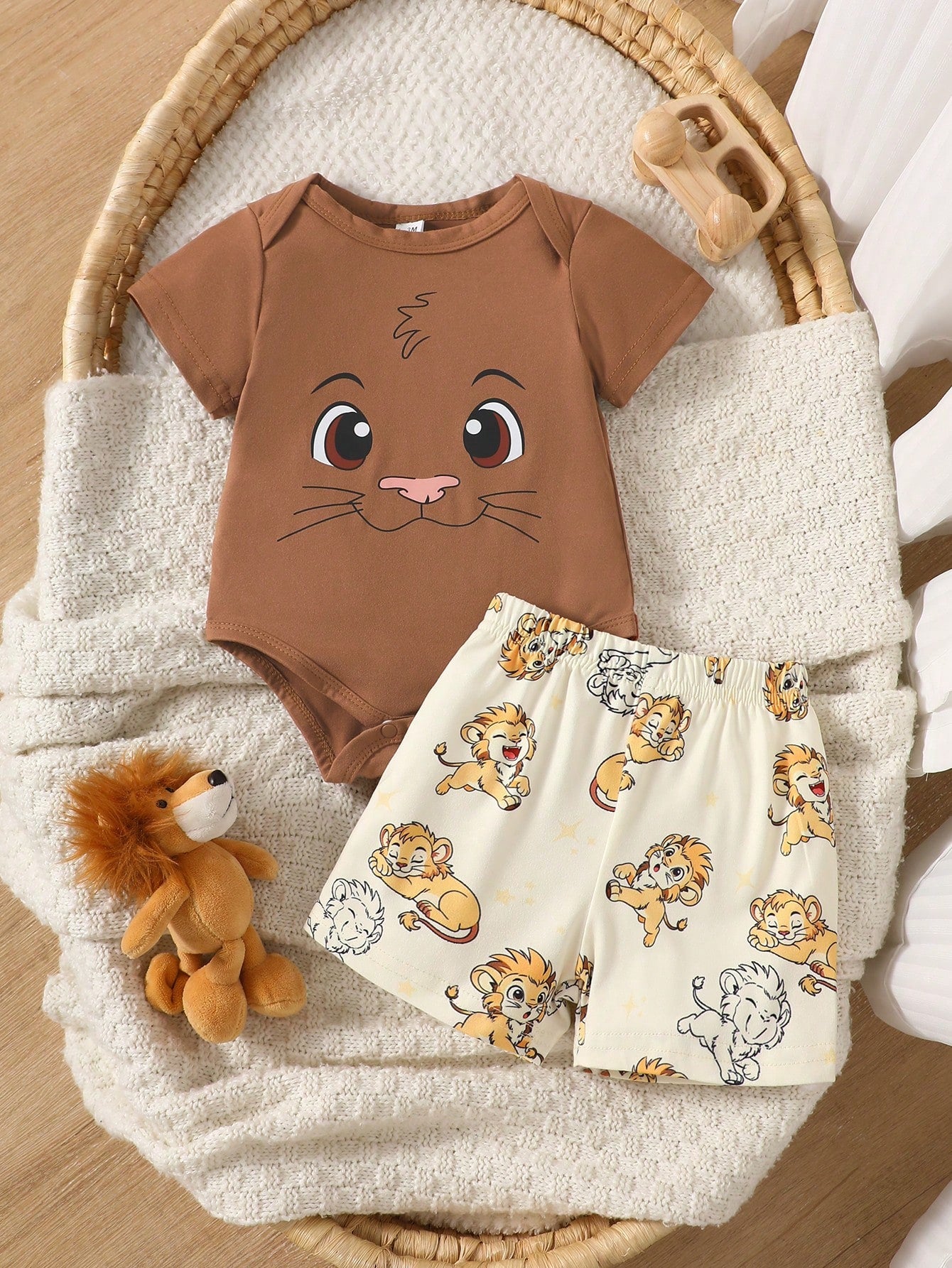 2pcs Baby Boys Lion Face Print Bodysuit & Shorts Set - Wenge | 21 C...
