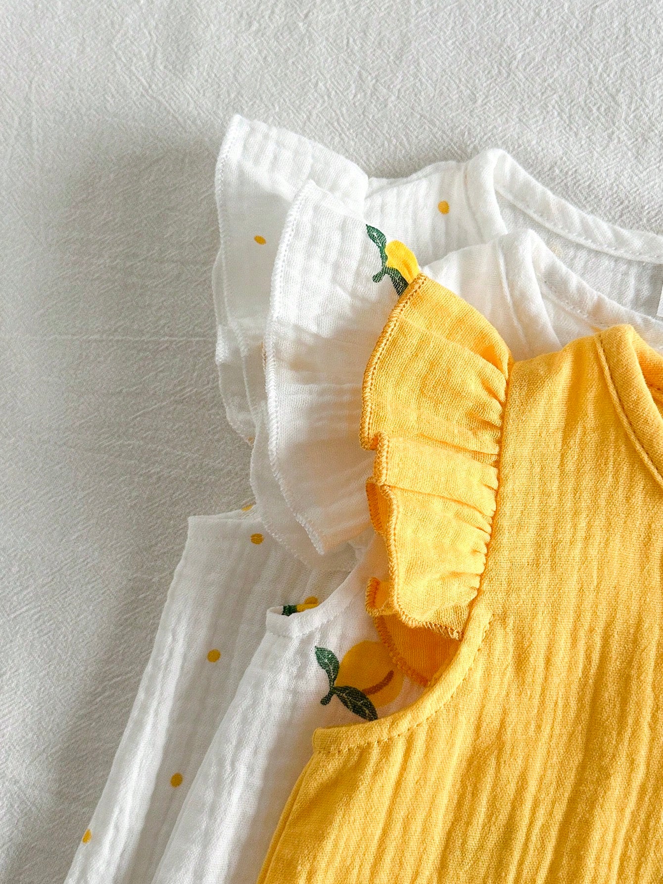 6pcs Girls Lemon Print Flutter Sleeve Top & Shorts Set - Ivory | 21...