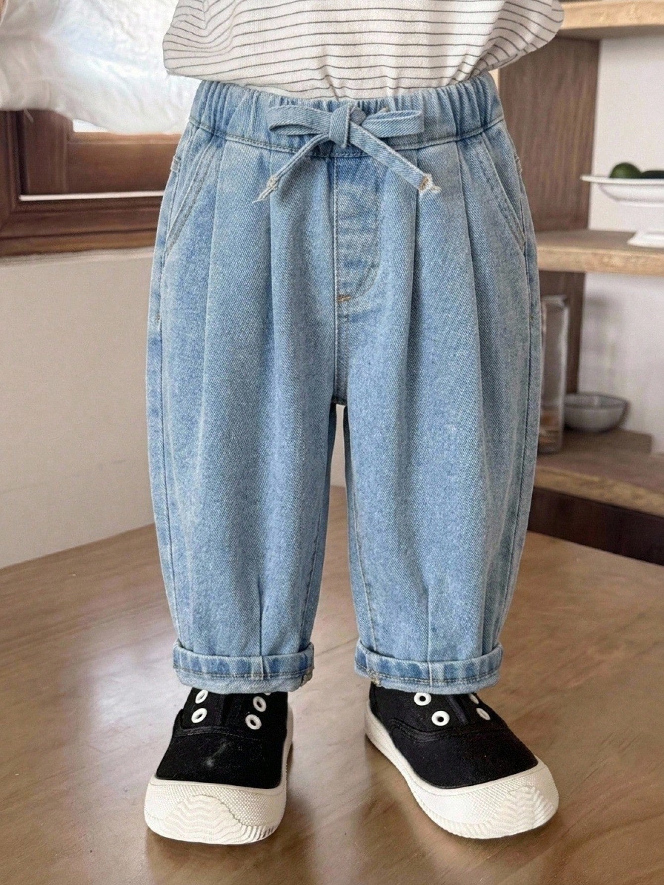 Boys Pleated Barrel-Leg Drawstring Denim Jeans - Chambray | 21 Cent...