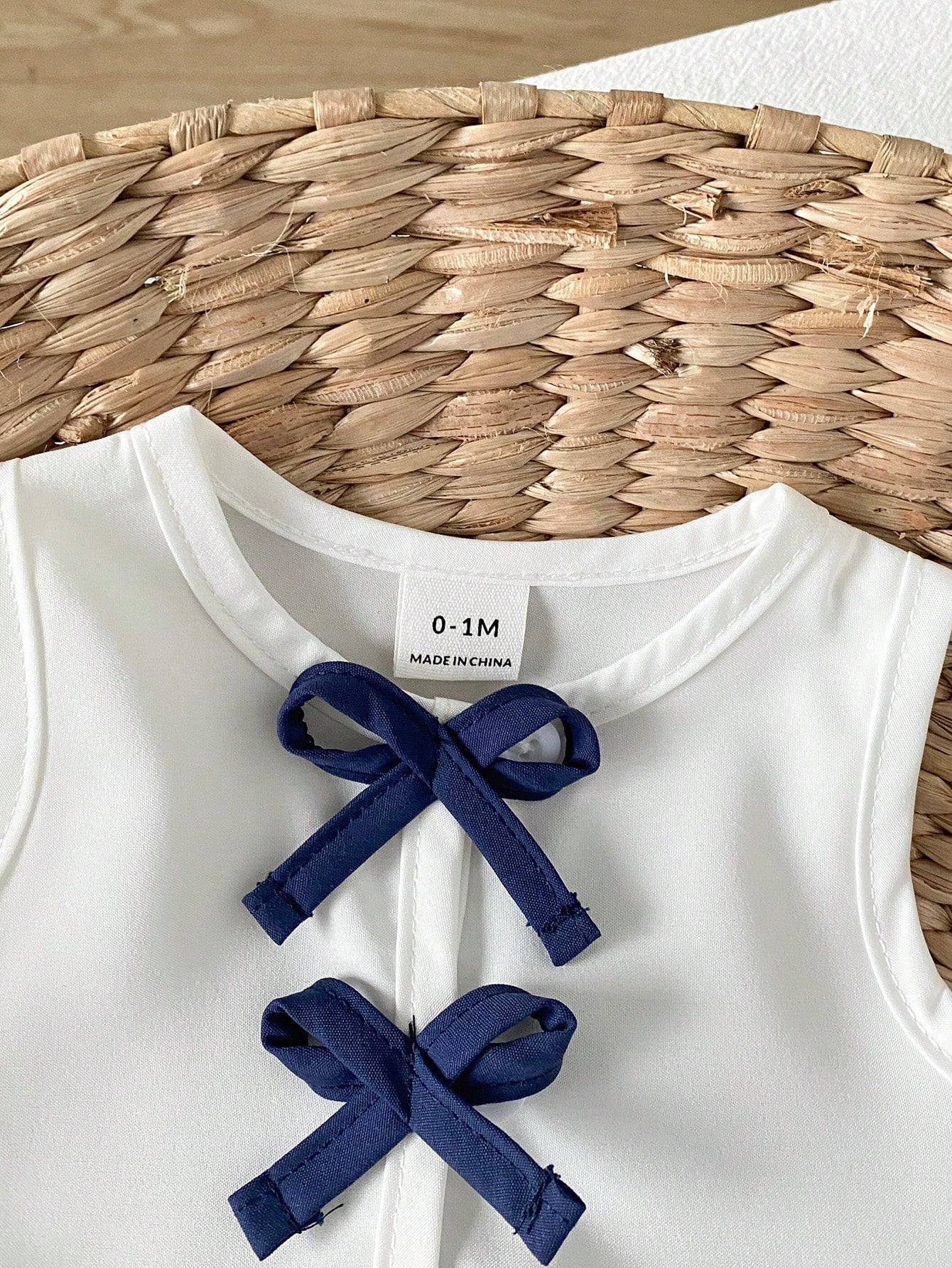 2pcs Baby Girls Bow Lace-Up Peplum Top & Shorts Set - Ivory | 21 Ce...