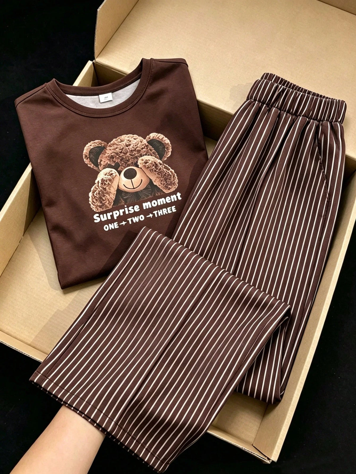 2pcs Girls Teddy Bear Graphic Tee & Striped Wide-Leg Pants Set - Ox...