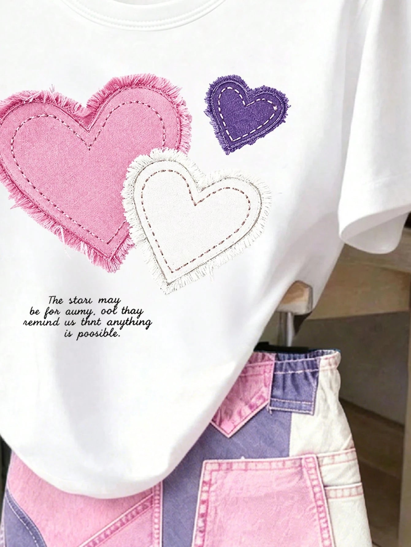 2pcs Little Girls Heart Patch Tee & Patchwork Denim Shorts Set - Iv...