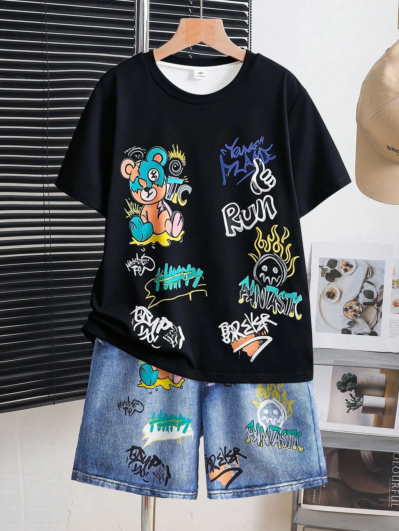 2pcs Boys Graffiti Bear Graphic Tee & Denim Shorts Set - Onyx | 21 ...