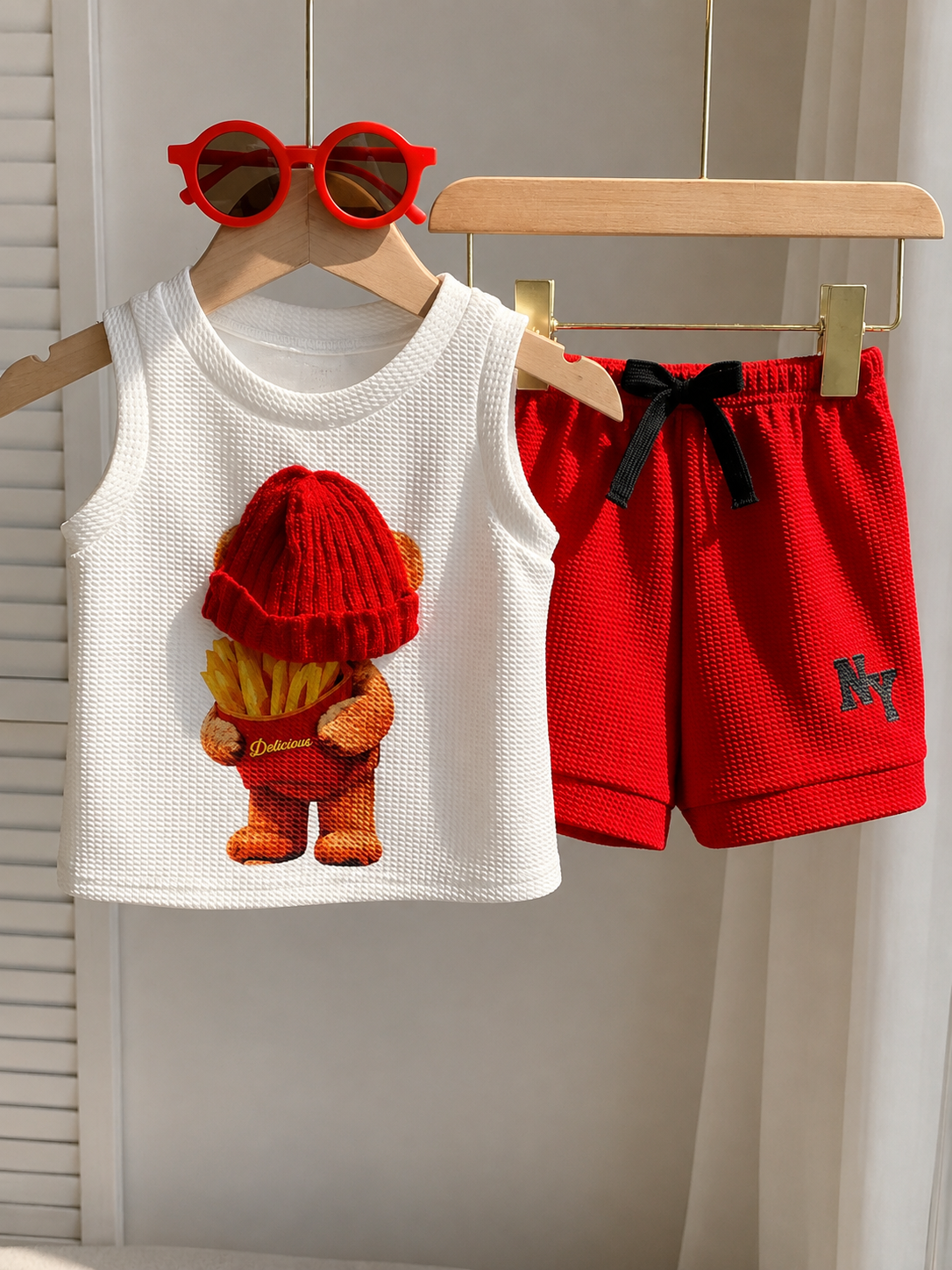 2pcs Boys Teddy Bear Graphic Tank Top & Shorts Set - Ivory